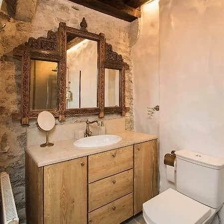Διαμέρισμα Medieval Beauty With Private Entrance *