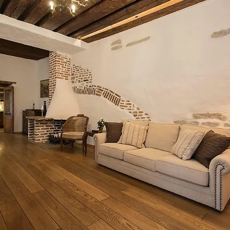 Διαμέρισμα Medieval Beauty With Private Entrance Ταλίν